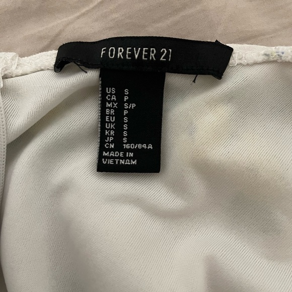 Forever 21 Long white dress with flower print - Picture 3 of 3